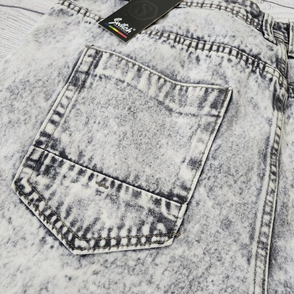 Men’s Distressed Gray Denim Shorts With Pink Paint Splatter Big and Tall - Picture 10 of 14